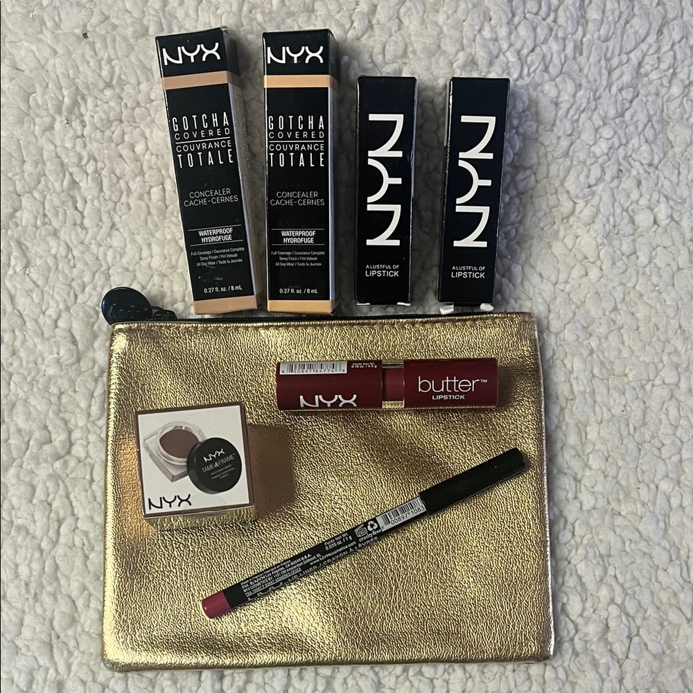 NYX Concealer and Lipstick Set with Gold Pouch